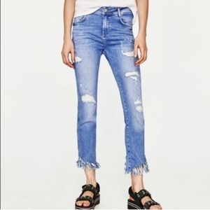 Zara Frayed Hem Cropped Jeans